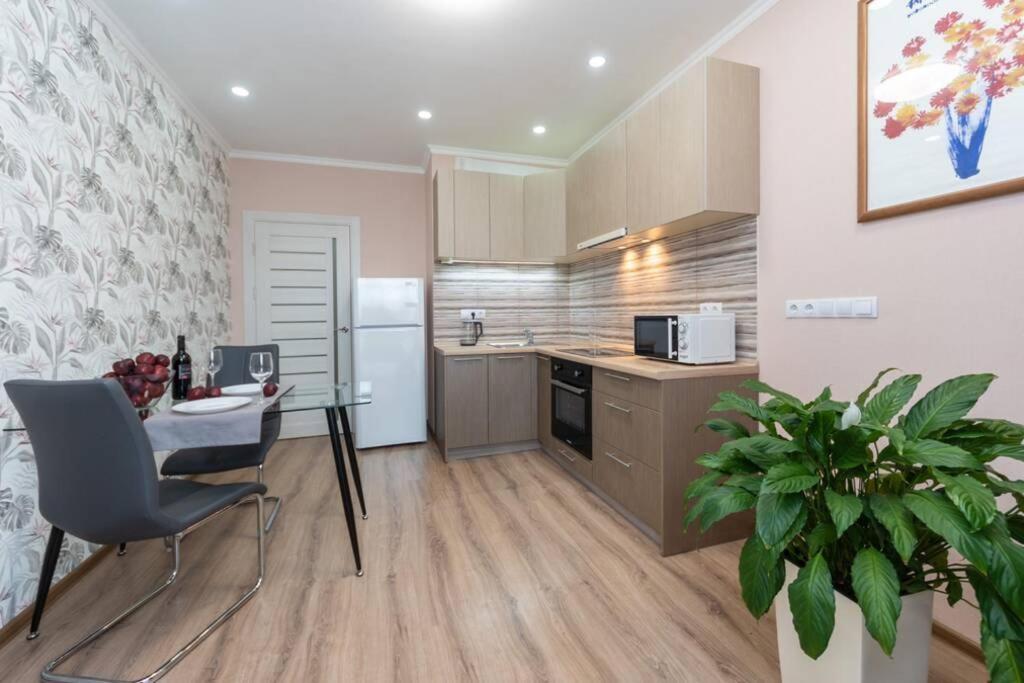Квартира Люкс В Жк Лебединый, Ул. Ревуцкого 40 Г Kiev Exterior foto